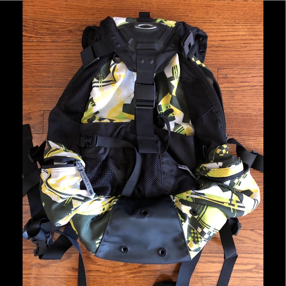 Vintage Y2K Oakley Icon Tactical Backpack